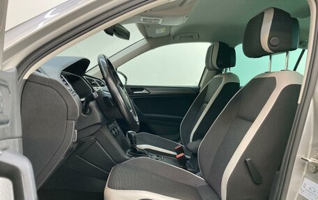 Volkswagen Tiguan II, 2019 год, 2 600 000 рублей, 13 фотография