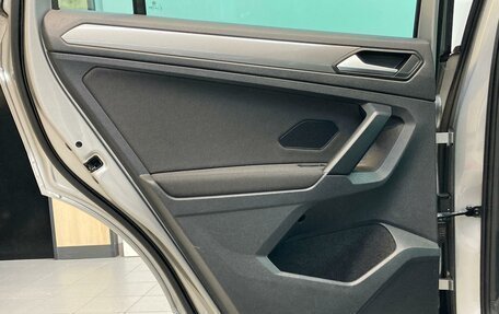 Volkswagen Tiguan II, 2019 год, 2 600 000 рублей, 19 фотография