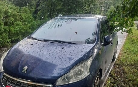 Peugeot 208 II, 2012 год, 530 000 рублей, 2 фотография