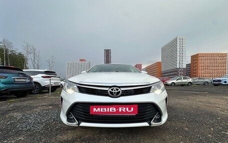 Toyota Camry, 2017 год, 1 950 000 рублей, 5 фотография