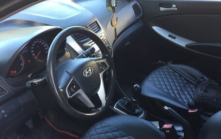 Hyundai Solaris II рестайлинг, 2013 год, 569 000 рублей, 8 фотография