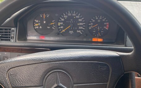 Mercedes-Benz W124, 1992 год, 330 000 рублей, 2 фотография