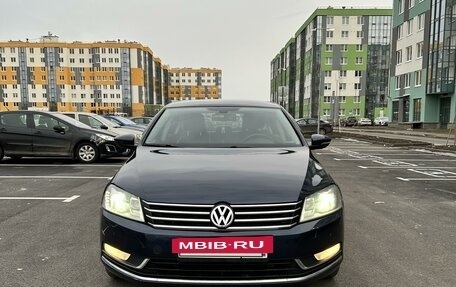 Volkswagen Passat B7, 2011 год, 900 000 рублей, 2 фотография