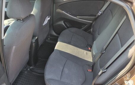 Hyundai Solaris II рестайлинг, 2015 год, 935 000 рублей, 10 фотография