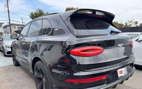 Bentley Bentayga I, 2021 год, 15 700 000 рублей, 6 фотография
