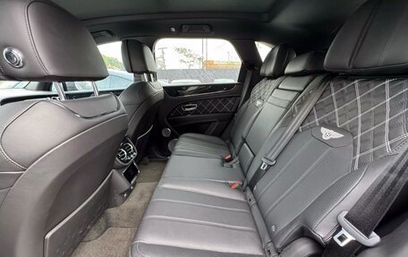 Bentley Bentayga I, 2021 год, 15 700 000 рублей, 8 фотография