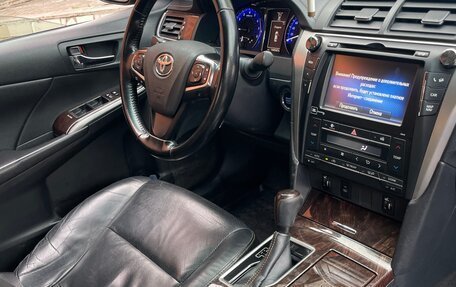 Toyota Camry, 2018 год, 2 150 000 рублей, 8 фотография