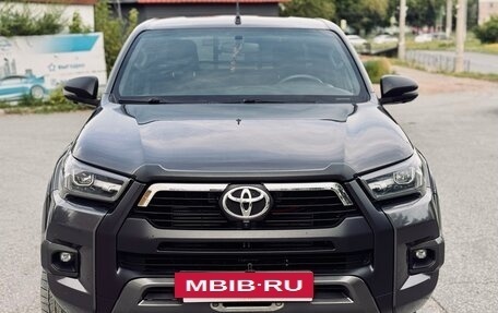 Toyota Hilux VIII, 2022 год, 4 199 000 рублей, 2 фотография