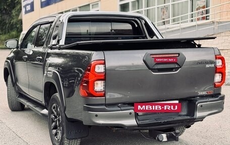 Toyota Hilux VIII, 2022 год, 4 199 000 рублей, 5 фотография