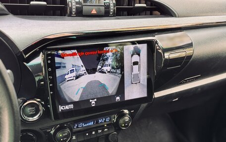 Toyota Hilux VIII, 2022 год, 4 199 000 рублей, 13 фотография