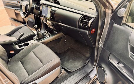 Toyota Hilux VIII, 2022 год, 4 199 000 рублей, 18 фотография