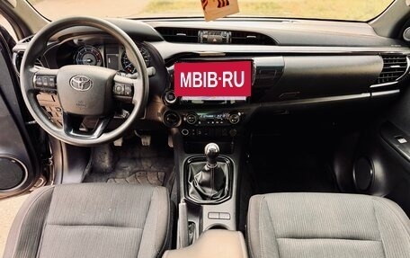 Toyota Hilux VIII, 2022 год, 4 199 000 рублей, 15 фотография