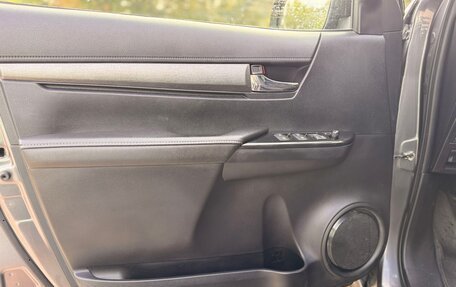 Toyota Hilux VIII, 2022 год, 4 199 000 рублей, 24 фотография