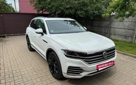 Volkswagen Touareg III, 2019 год, 5 700 000 рублей, 4 фотография