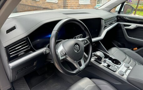 Volkswagen Touareg III, 2019 год, 5 700 000 рублей, 12 фотография