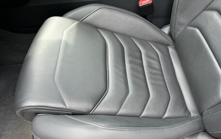 Volkswagen Touareg III, 2019 год, 5 700 000 рублей, 13 фотография