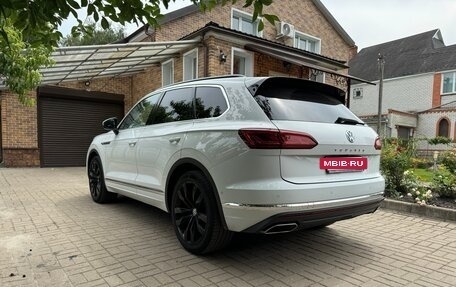 Volkswagen Touareg III, 2019 год, 5 700 000 рублей, 9 фотография