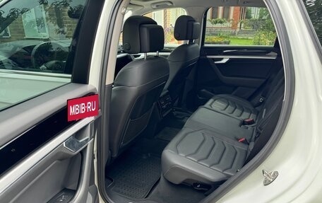 Volkswagen Touareg III, 2019 год, 5 700 000 рублей, 14 фотография
