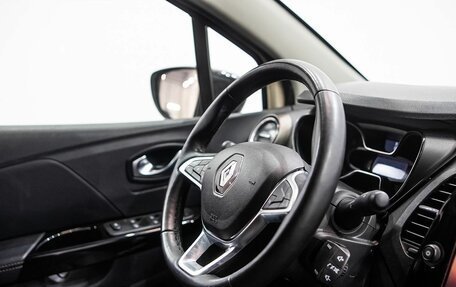 Renault Kaptur I рестайлинг, 2020 год, 1 875 000 рублей, 21 фотография