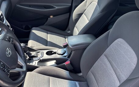 Hyundai Tucson III, 2018 год, 2 300 000 рублей, 15 фотография
