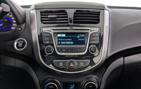 Hyundai Solaris II рестайлинг, 2014 год, 1 050 000 рублей, 17 фотография