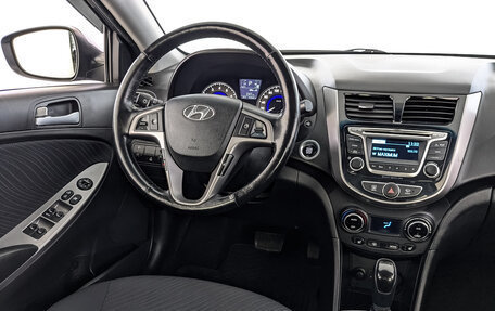 Hyundai Solaris II рестайлинг, 2014 год, 1 050 000 рублей, 25 фотография