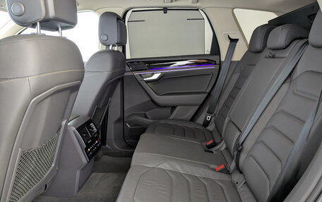 Volkswagen Touareg III, 2021 год, 6 650 000 рублей, 12 фотография