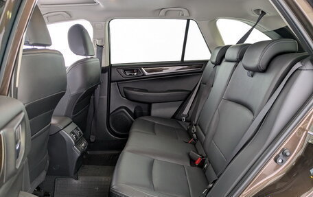 Subaru Outback IV рестайлинг, 2018 год, 2 850 000 рублей, 10 фотография