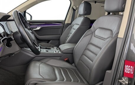 Volkswagen Touareg III, 2021 год, 6 650 000 рублей, 21 фотография