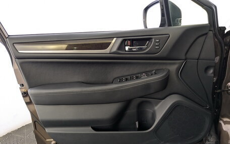 Subaru Outback IV рестайлинг, 2018 год, 2 850 000 рублей, 17 фотография