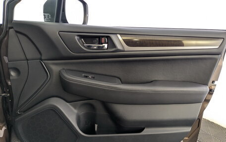 Subaru Outback IV рестайлинг, 2018 год, 2 850 000 рублей, 22 фотография