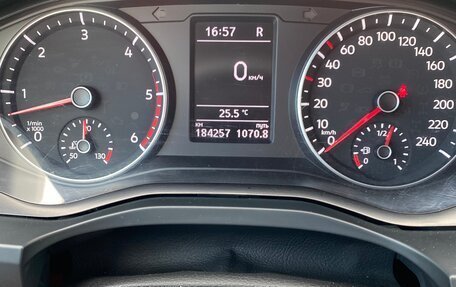 Volkswagen Amarok I рестайлинг, 2017 год, 3 890 000 рублей, 18 фотография