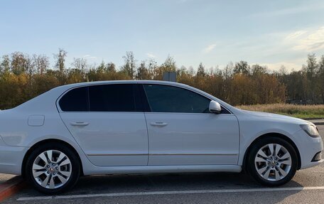 Skoda Superb III рестайлинг, 2014 год, 999 999 рублей, 8 фотография