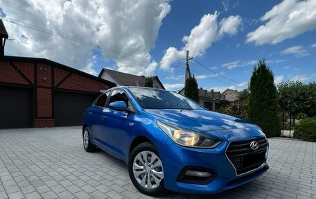 Hyundai Solaris II рестайлинг, 2018 год, 940 000 рублей, 3 фотография