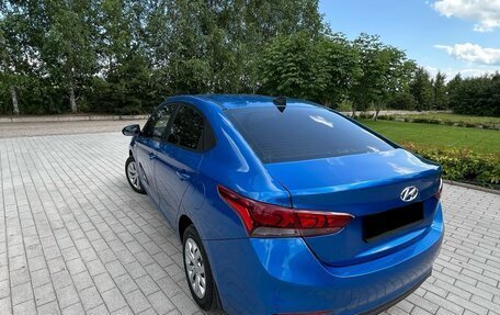 Hyundai Solaris II рестайлинг, 2018 год, 940 000 рублей, 5 фотография