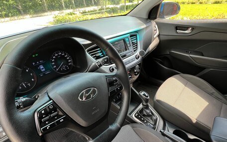 Hyundai Solaris II рестайлинг, 2018 год, 940 000 рублей, 14 фотография