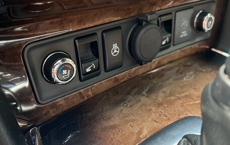 Infiniti QX56, 2011 год, 2 300 000 рублей, 25 фотография