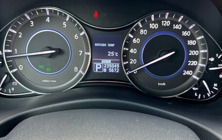 Infiniti QX56, 2011 год, 2 300 000 рублей, 27 фотография