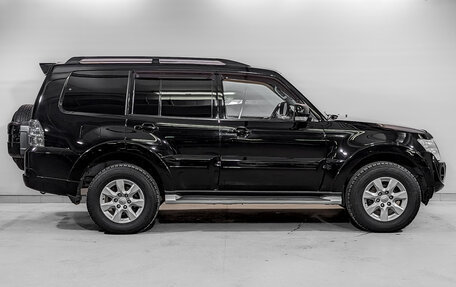 Mitsubishi Pajero IV, 2011 год, 1 980 000 рублей, 4 фотография