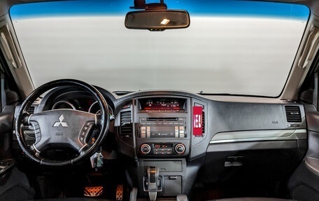 Mitsubishi Pajero IV, 2011 год, 1 980 000 рублей, 14 фотография