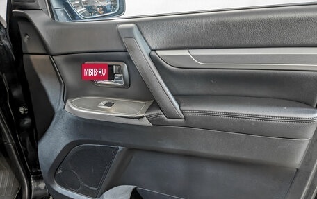 Mitsubishi Pajero IV, 2011 год, 1 980 000 рублей, 25 фотография