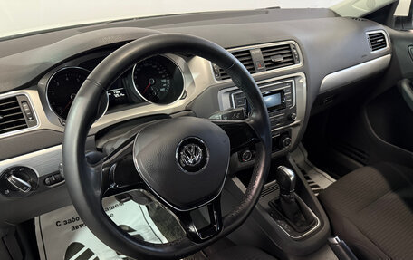 Volkswagen Jetta VI, 2017 год, 1 550 000 рублей, 5 фотография