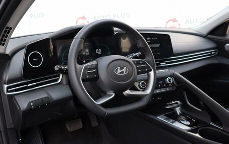 Hyundai Elantra, 2024 год, 2 480 000 рублей, 8 фотография