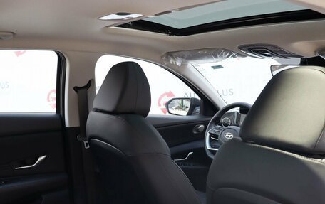 Hyundai Elantra, 2024 год, 2 480 000 рублей, 19 фотография
