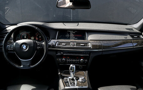 BMW 7 серия, 2013 год, 1 997 000 рублей, 13 фотография