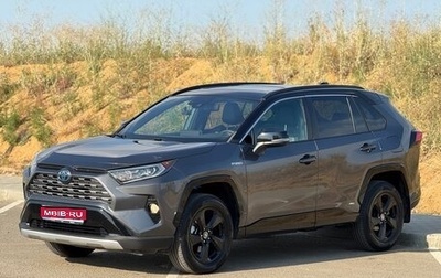 Toyota RAV4, 2021 год, 3 250 000 рублей, 1 фотография