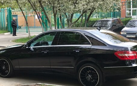 Mercedes-Benz E-Класс, 2010 год, 2 200 000 рублей, 3 фотография
