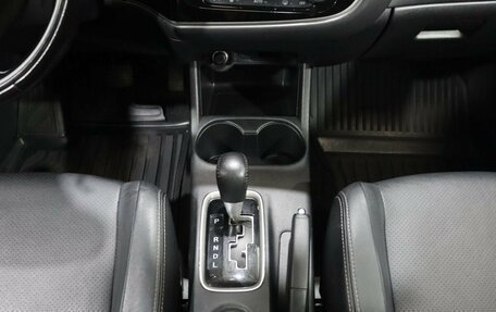 Mitsubishi Outlander III рестайлинг 3, 2016 год, 1 979 000 рублей, 20 фотография