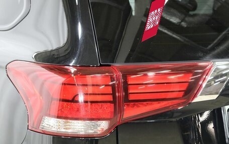 Mitsubishi Outlander III рестайлинг 3, 2016 год, 1 979 000 рублей, 25 фотография