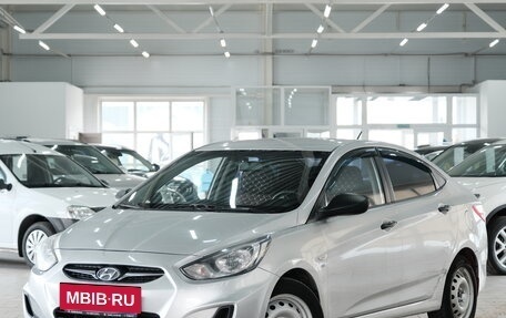Hyundai Solaris II рестайлинг, 2011 год, 749 000 рублей, 2 фотография